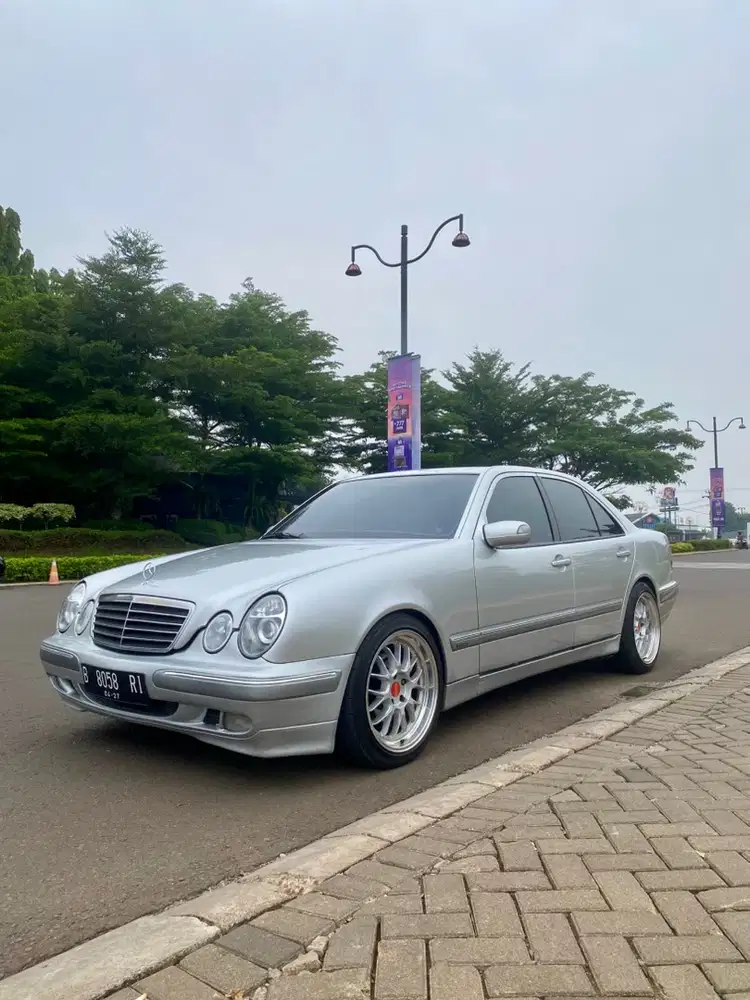 Mercy New Eyes E260 V6 Elegance 2001 AT