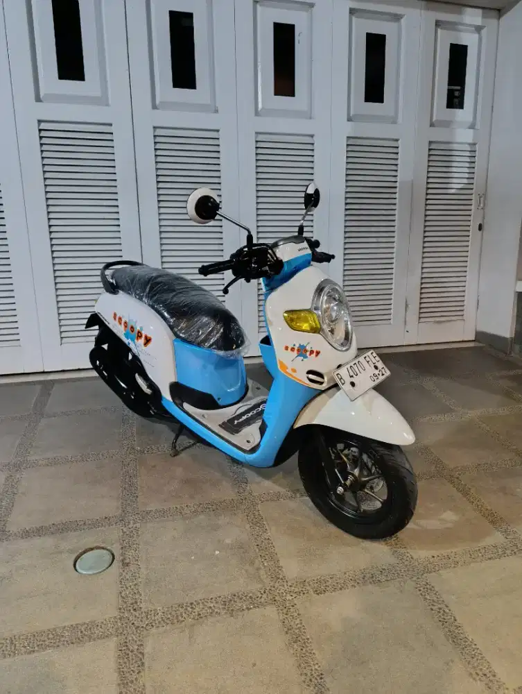 Bissmillah dijual motor Honda Scoopy SE 2017 istimewa