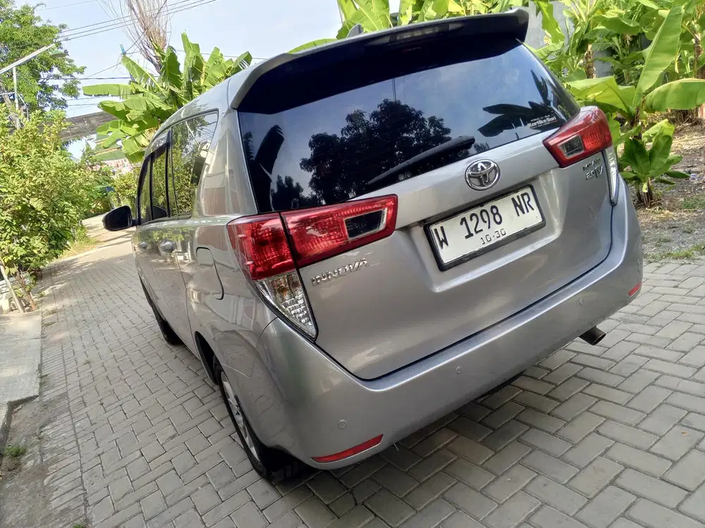 Kijang Innova V MT 2016 Bensin