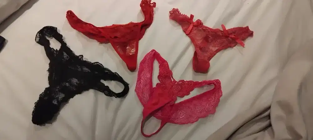G-string wanita