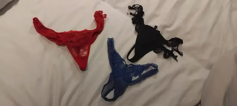 G-string wanita