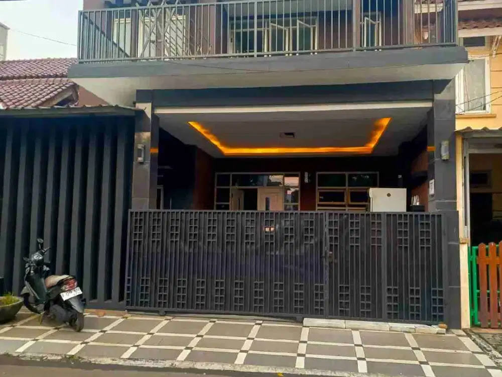 Rumah 2 Lantai Siap Huni di Regency Melati Mas
