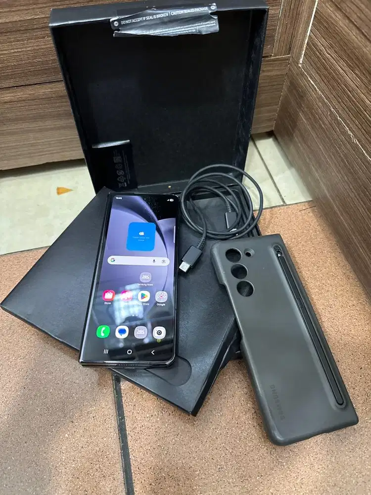 Samsung z fold 5 12/256