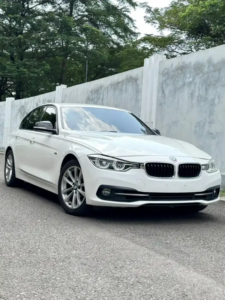 BMW 320i 2019 MURAH BANGET BANGET