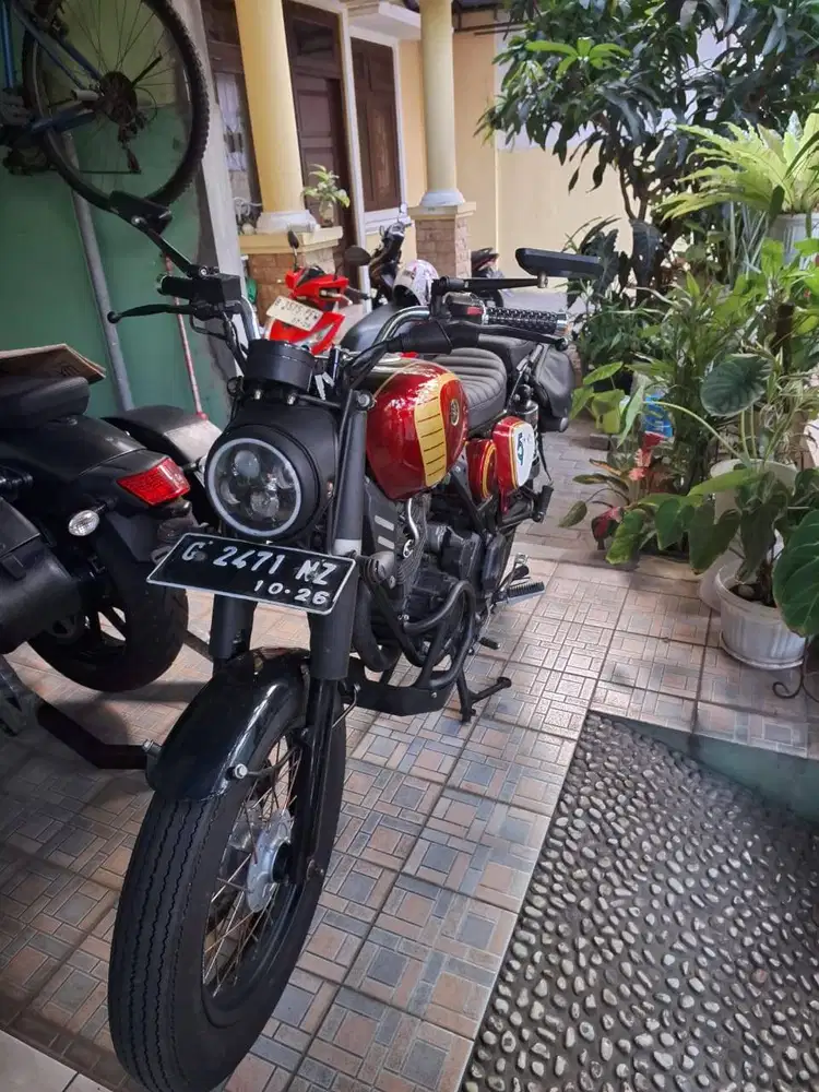 Jual Yamaha Scorpio tahun 2011 Custom Royal Enfil