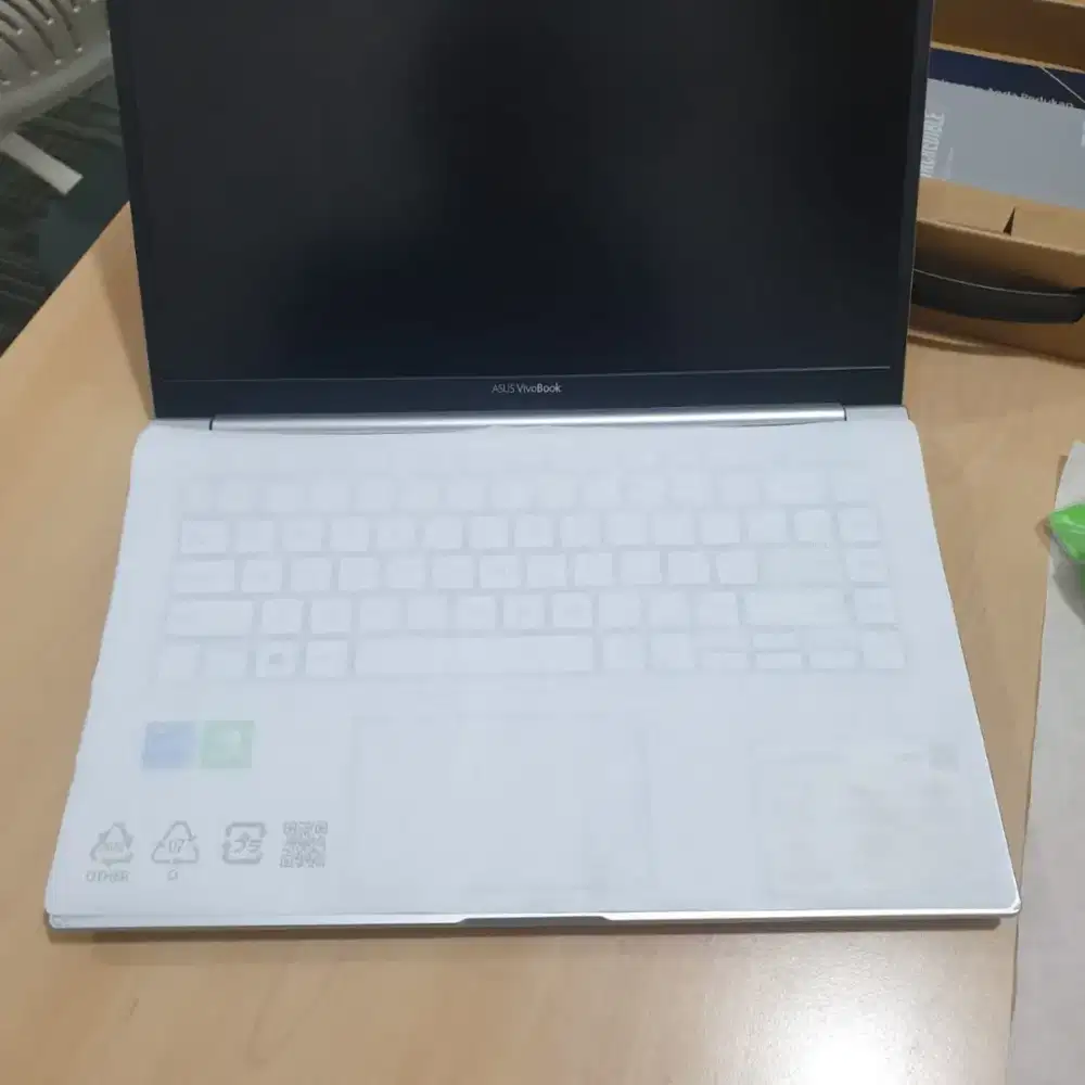 Laptop Asus intel Core i7 generasi 11 (i7 1165G7) - vivobook K413E
