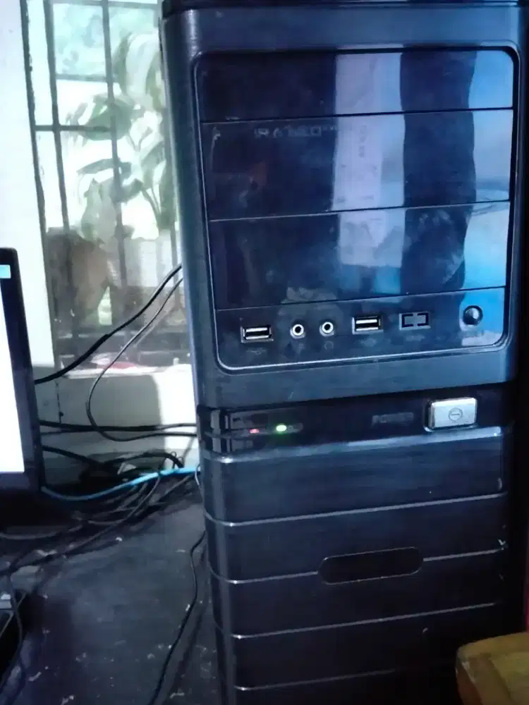 Jual Komputer + Lcd