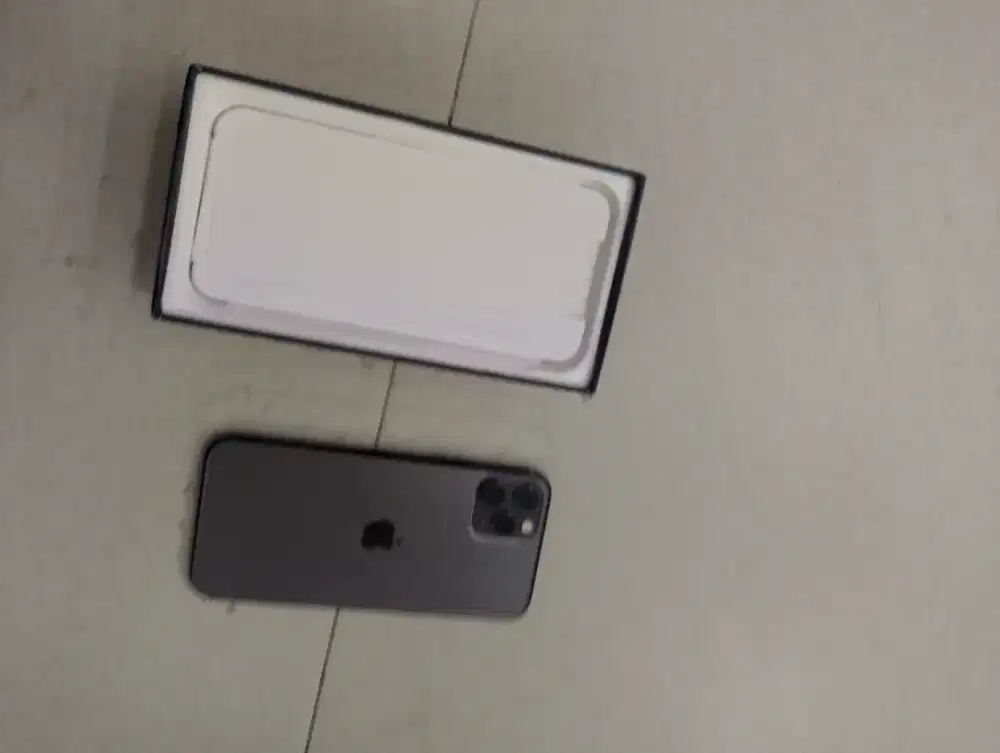 Iphone 11 pro max 256gb sediani baru