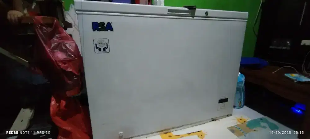Di jual freezer box rsa