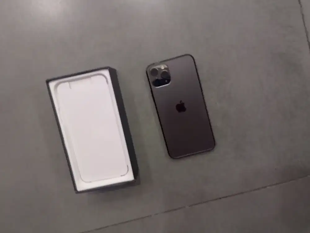 Iphone 11 pro max 256gb hanya sebagai baru