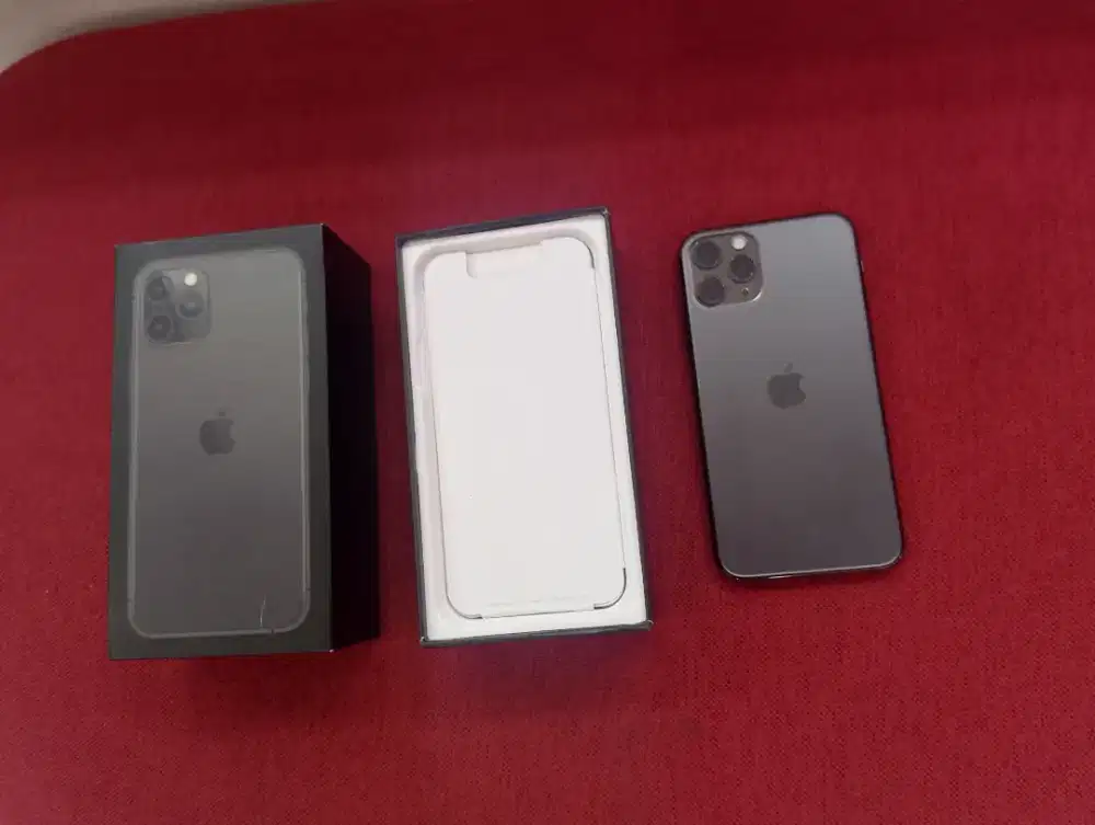 Iphone 11 pro max 256gb masih berlaku baru