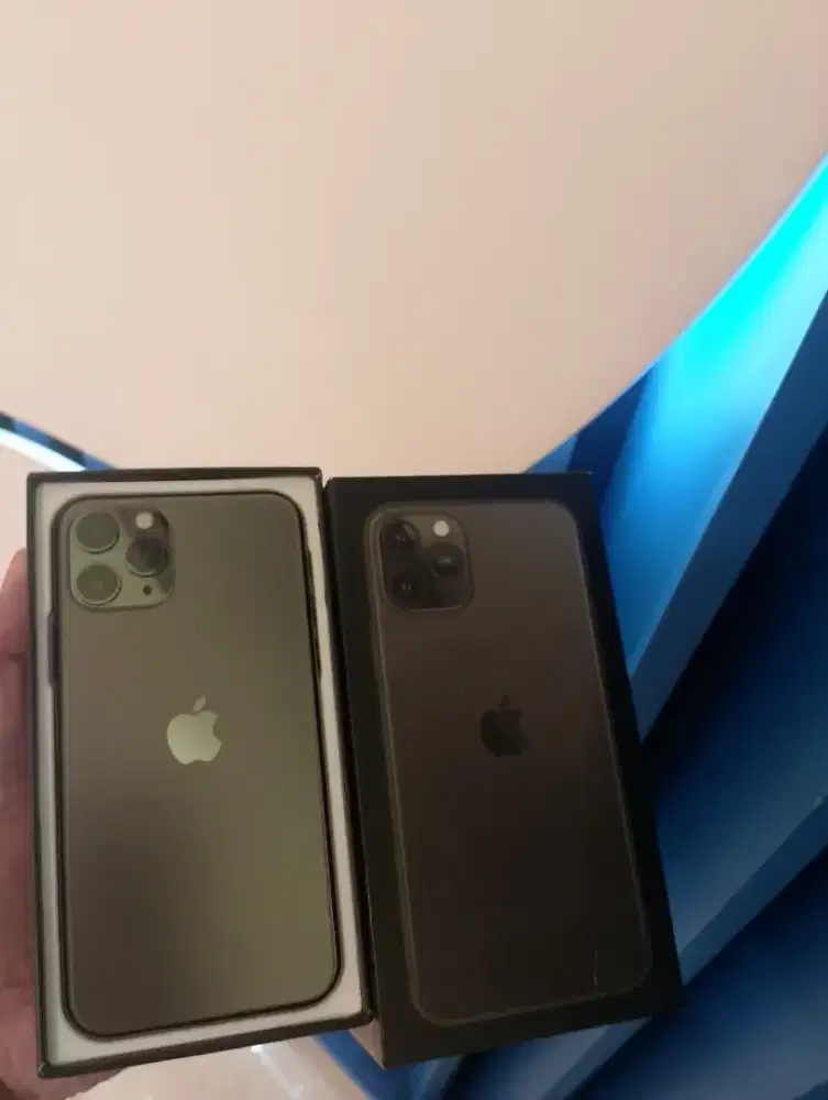 Iphone 11 pro max 256gb masih batre 100
