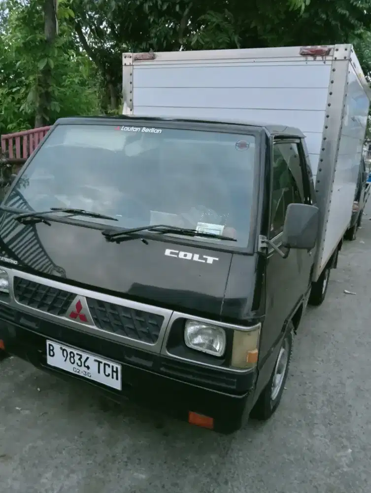 Mitsubishi L300 Box 2015