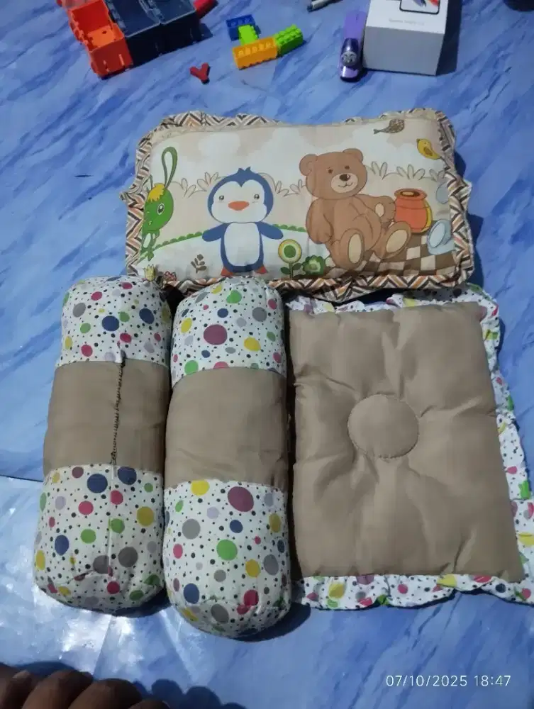 Paketan alat tidur bayi