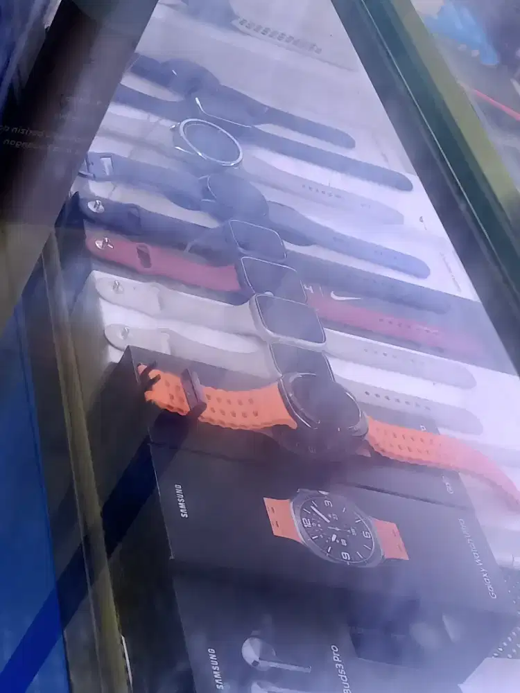 Di jual jam smart phone wa dan hp bisa cod i antar di kirim