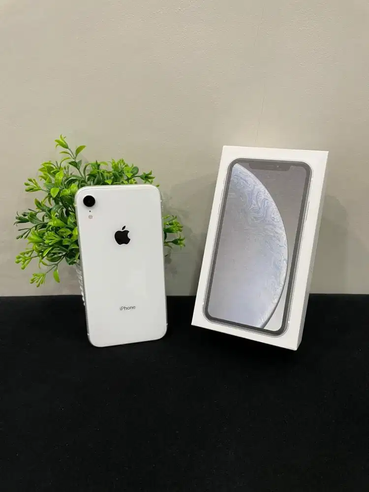 IPhone XR 128GB White mulus Fullset BH 86% 3Utool 98 Sinyal Permanent