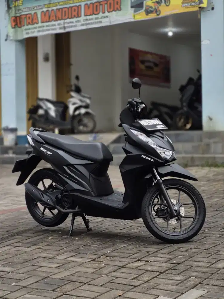 HONDA NEW BEAT DELUXE 2022 KM 6RB MULUS