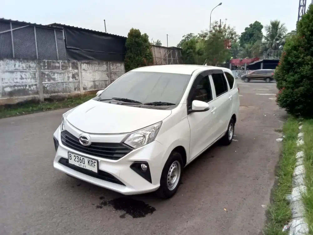 Sigra D Manual 2024 putih macann
