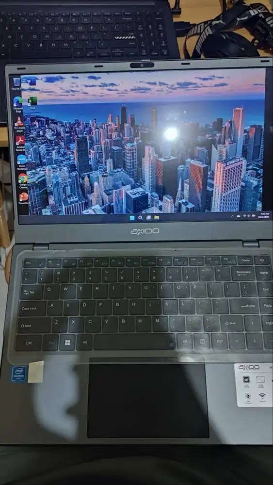 BU JUAL RUGI Laptop AXIO RAM 8GB/256 SSD - Baru Beli 1 Hari