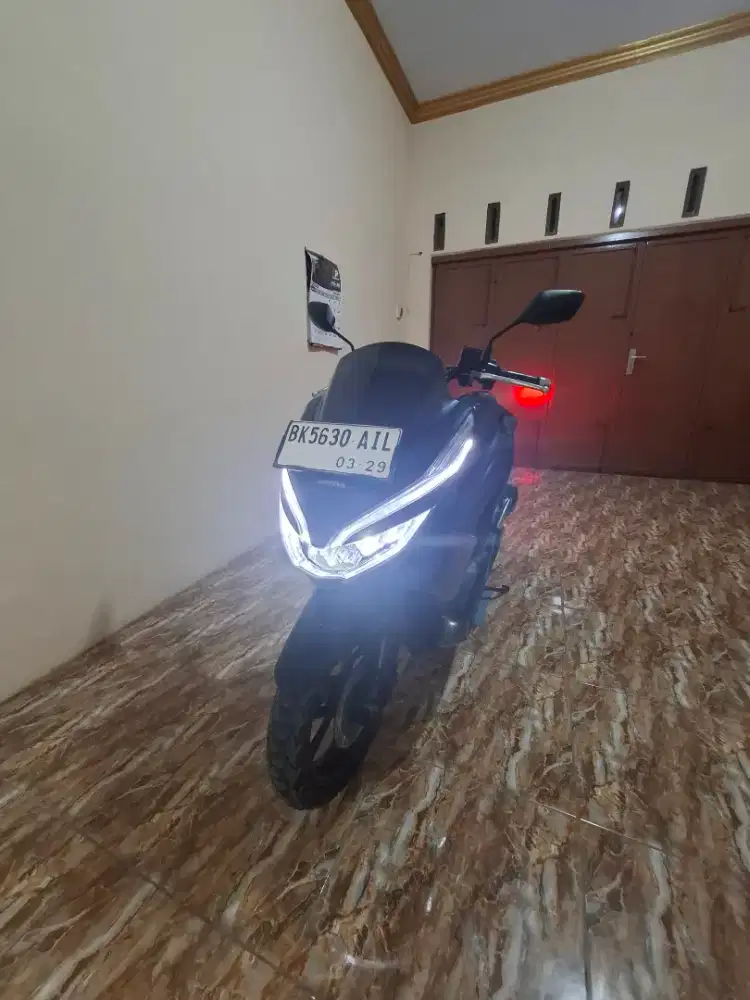 PCX 150 tahun 2019 CBS Hitam