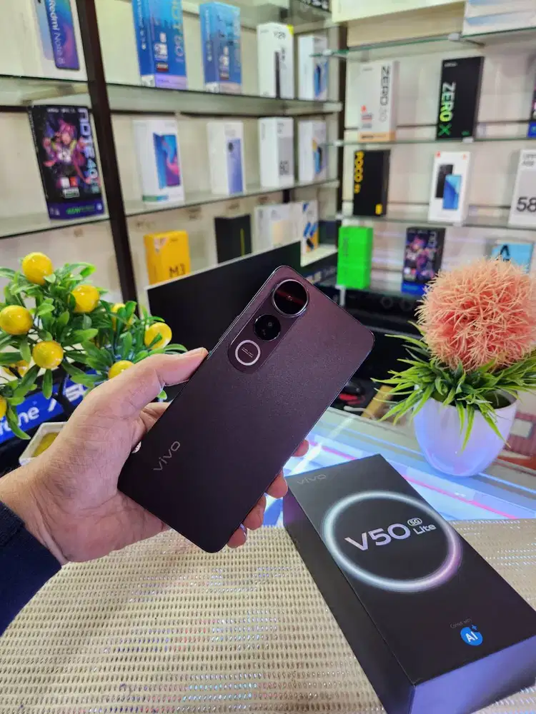 Vivo V50 Lite 5G Ram 8+8Gb/ 256Gb Fullset Mulus Ori 100% Bergaransi
