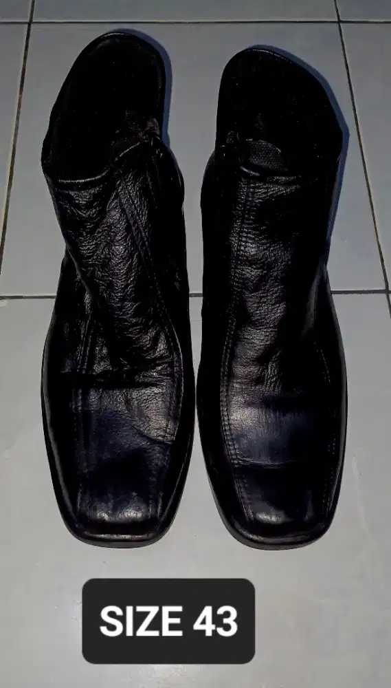SEPATU KULIT ASLI (ZEINTIN)