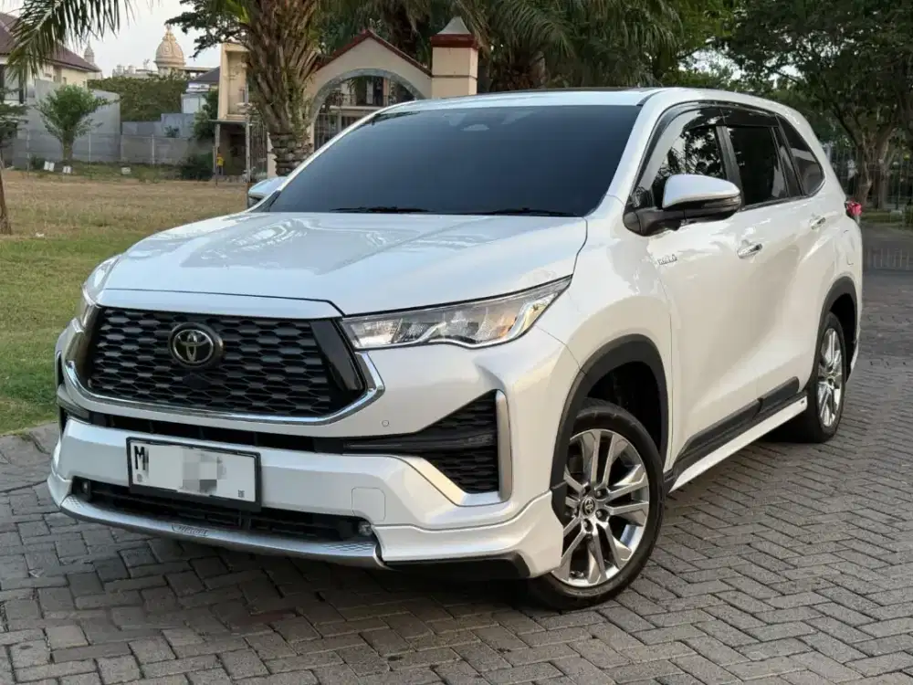 Toyota Innova Zenix Hybrid Q Modellista 2024 Matic Putih