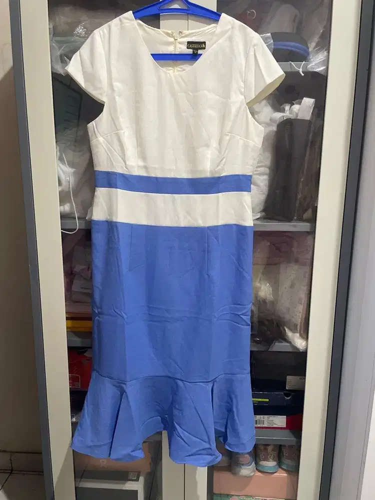 Dress midi putih biru bawah remple