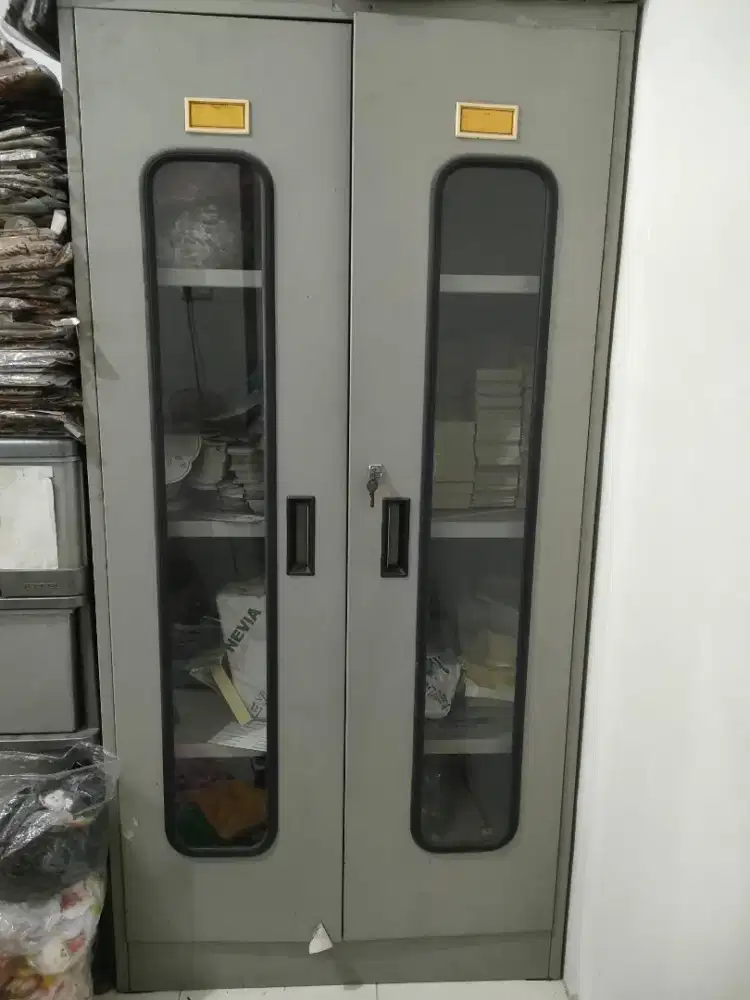 Dijual Lemari besi bekas