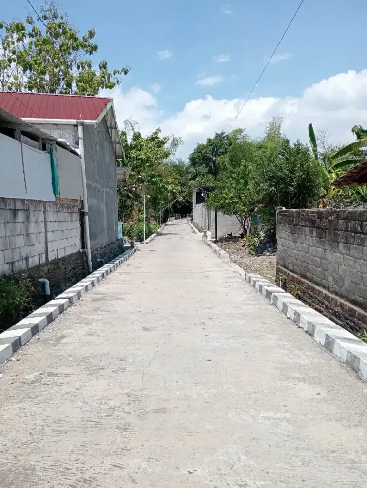 Tanah strategis dekat jalan raya