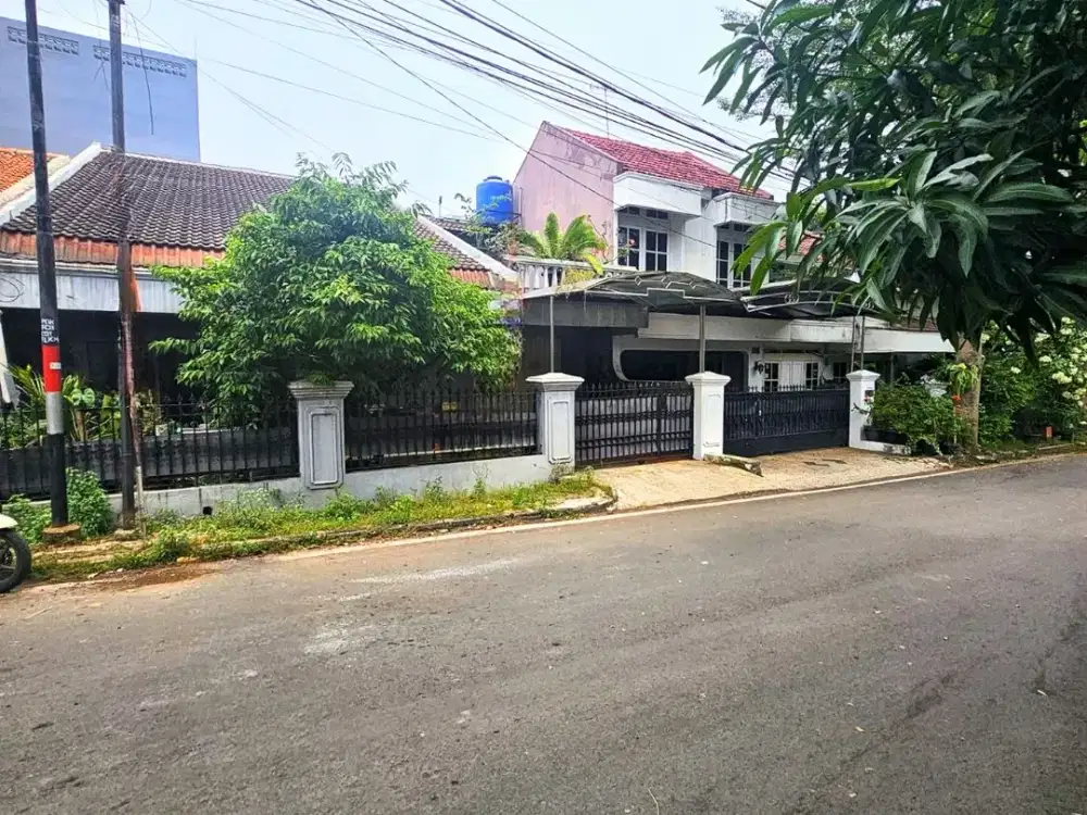 Rumah Dijual Pondok Kelapa. Dalam Komplek, Jalan Utama - SUPER NEGO