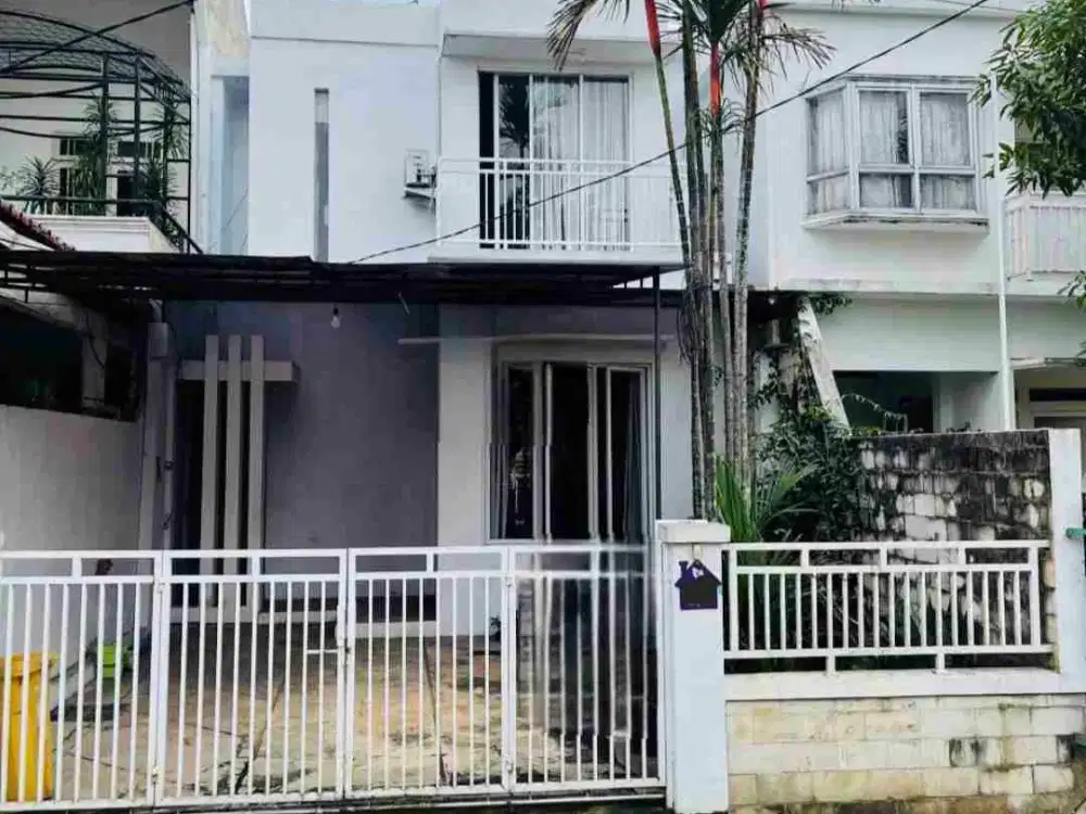 Rumah Cirendeu 4 Kamar Dekat Sekolah Labschool