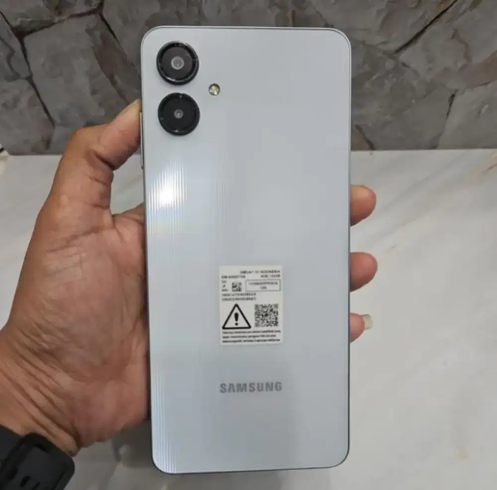 Samsung A06 storage 128/4 GB