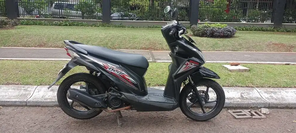Dijual honda beat thn 2016 tipe tertinggi