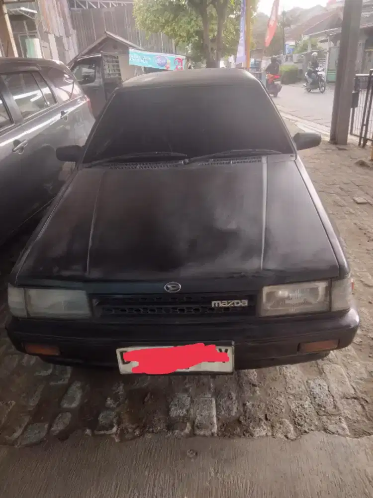Mazda 323 1986 bensin