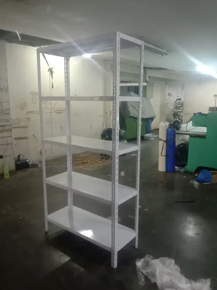RAK BESI SIKU LUBANG SIAP KIRIM DAN COD