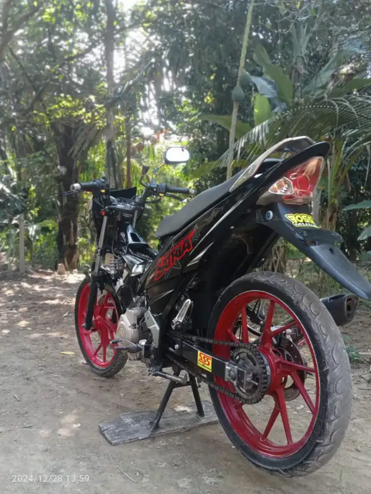 Suzuki satria f 150