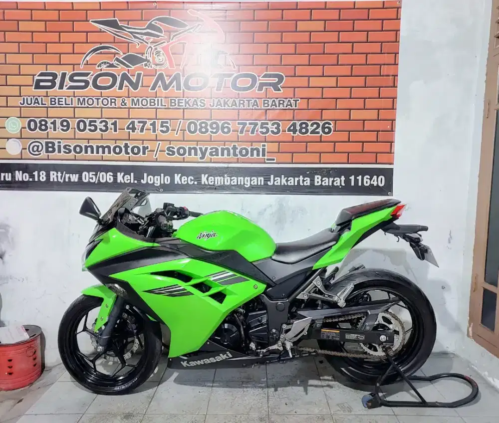 ISTIMEWA ! KAWASAKI NINJA 250 FI 2 SYLINDER TAHUN 2018 NIK 2017 HIJAU