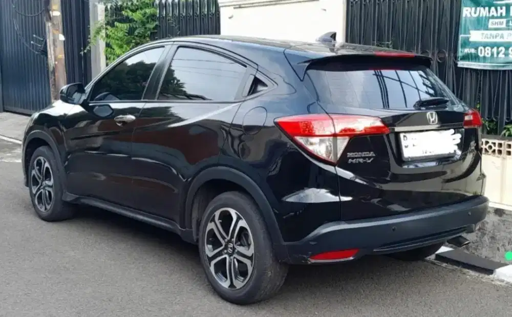 Honda HRV tipe SE 2019  
(tipe tertinggi untuk mesin 1.500 cc)