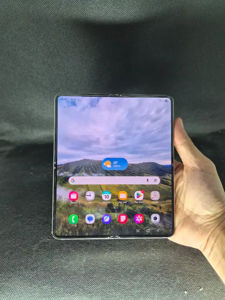 Samsung Galaxy Z Fold 4 Masih Garansi Like New 99%
