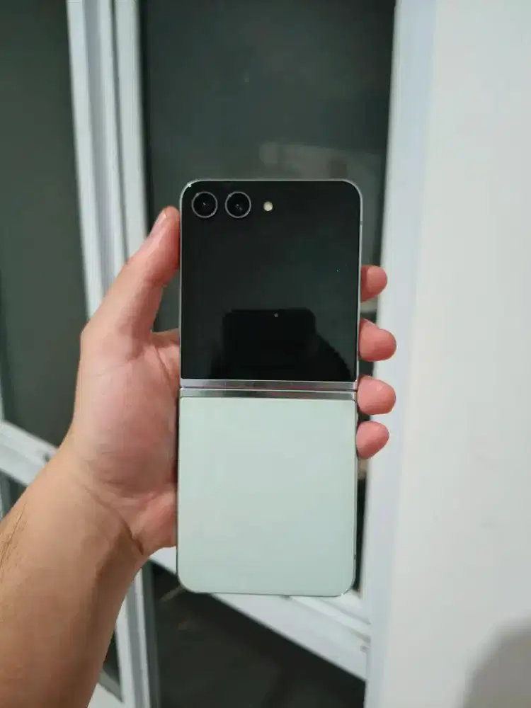 samsung zflip 5 8/512 sein