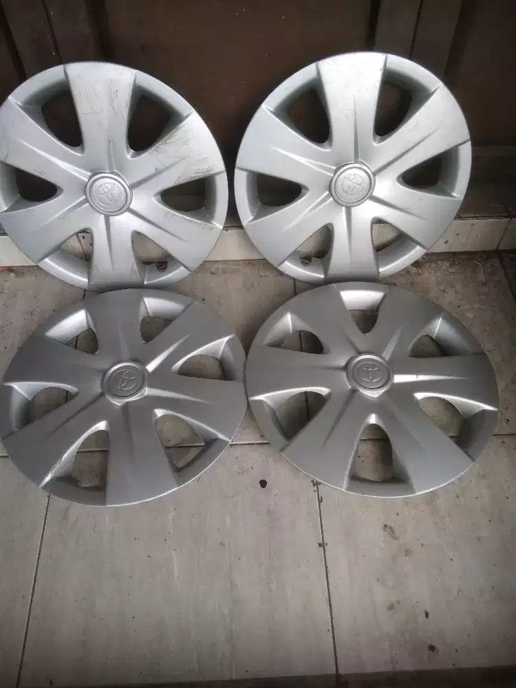 DOP BAN MOBIL TOYOTA