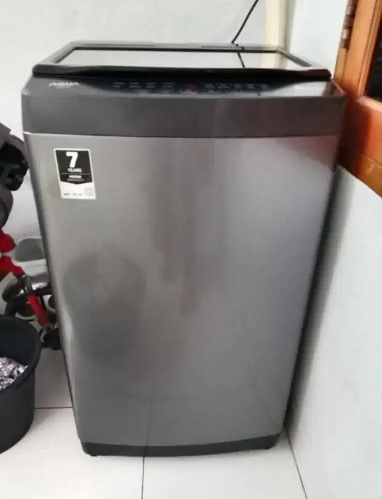 Mesin cuci AQUA 10 KG