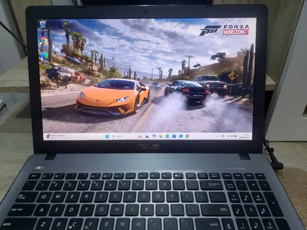 LAPTOP ASUS SEKEN NO MINUS PEMAKAIAN PRIBADI