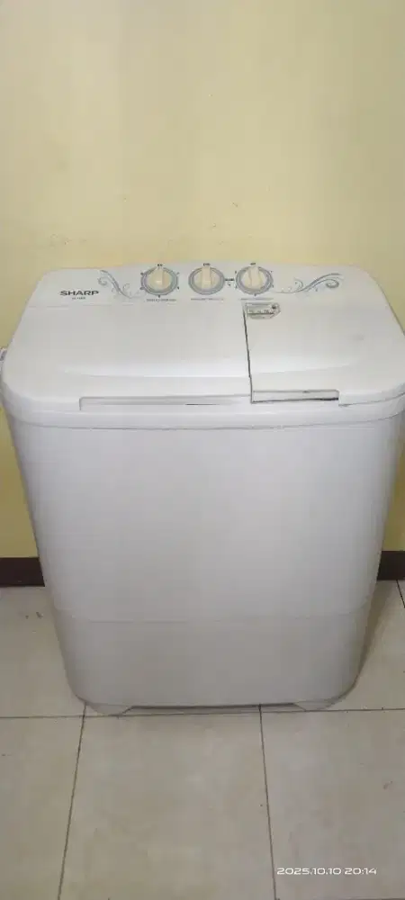 Dijual mesin cuci merk Sharp kapasitas 8kg NO MINUS