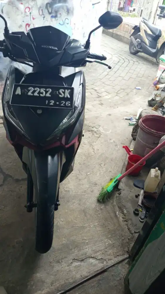 Honda Vario 150 old