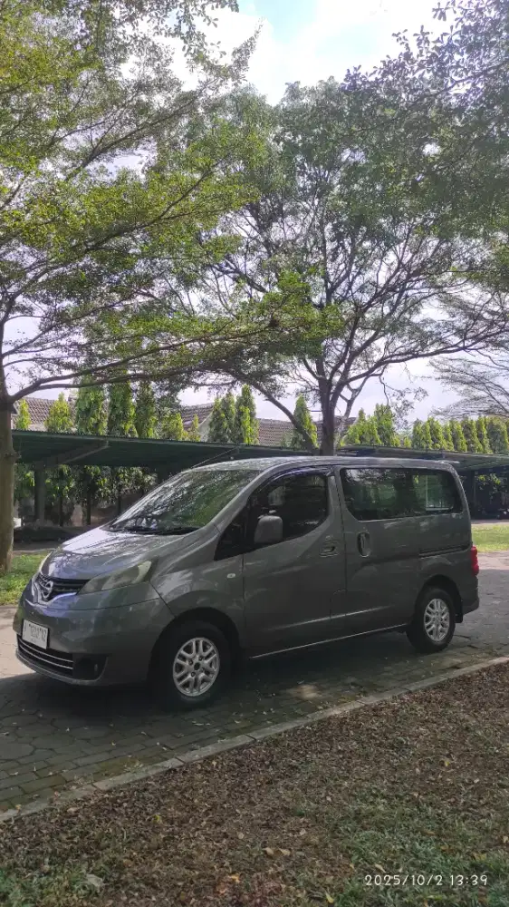 Nissan evalia xv AT 2012