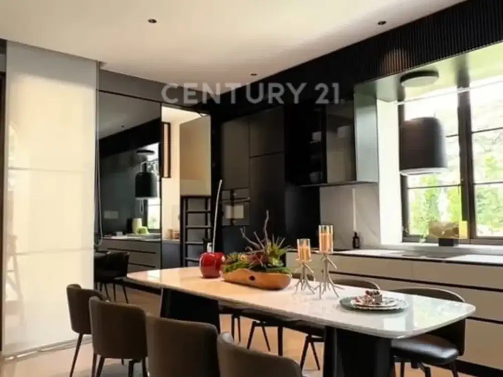 Rumah Mewah Tepi Danau 2 Lt Di Lippo Cikarang Dekat Area Bisnis