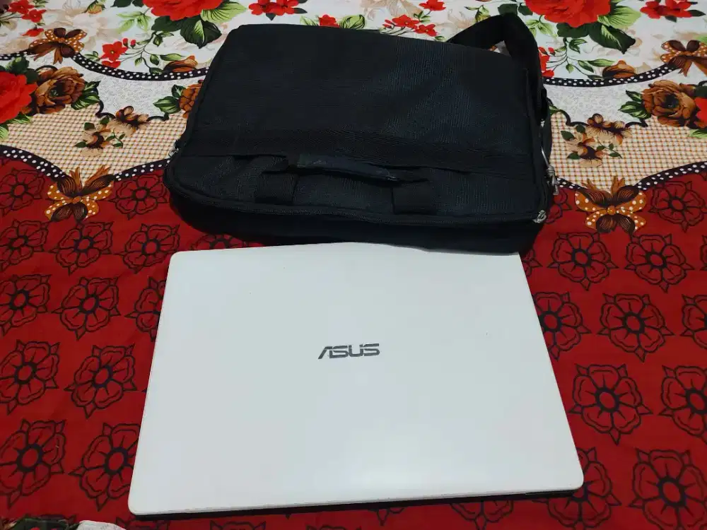 2 laptop  jual murah
