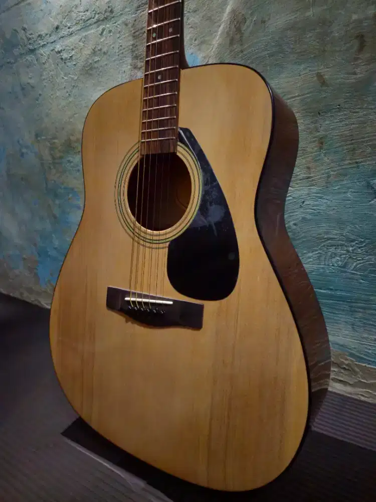 Gitar Akustik Yamaha F310